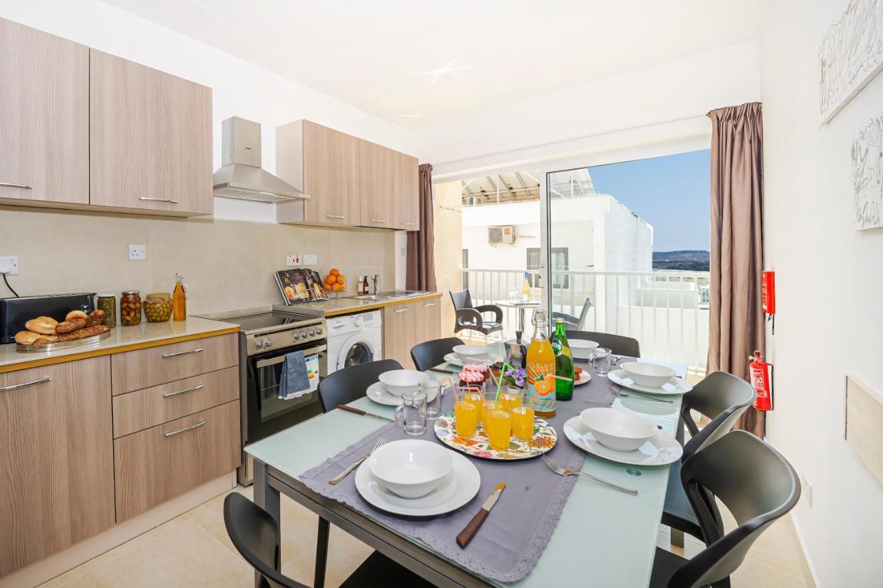 Summer Breeze Comfort Sunny Apartments Close To The Sandy Beaches - By Getawaysmalta Мелліха Екстер'єр фото