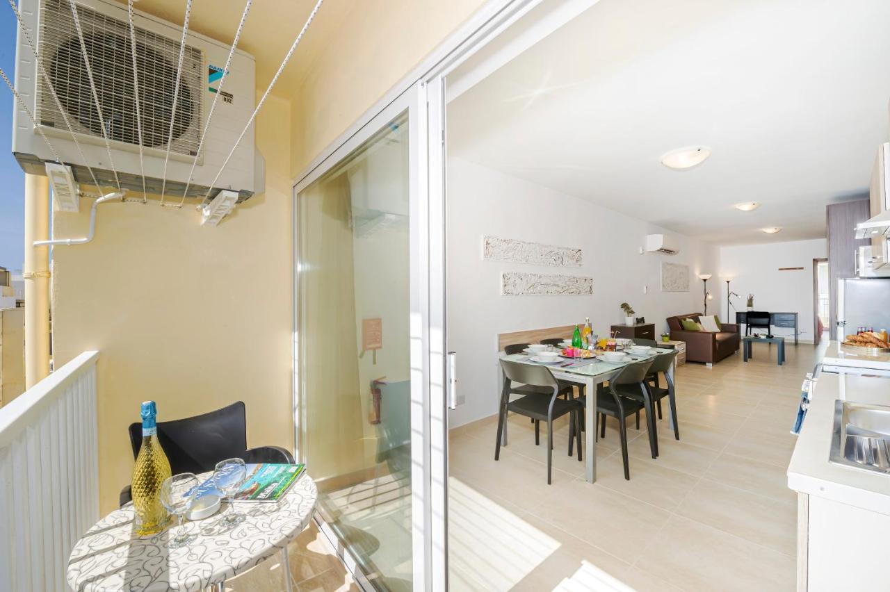 Summer Breeze Comfort Sunny Apartments Close To The Sandy Beaches - By Getawaysmalta Мелліха Екстер'єр фото