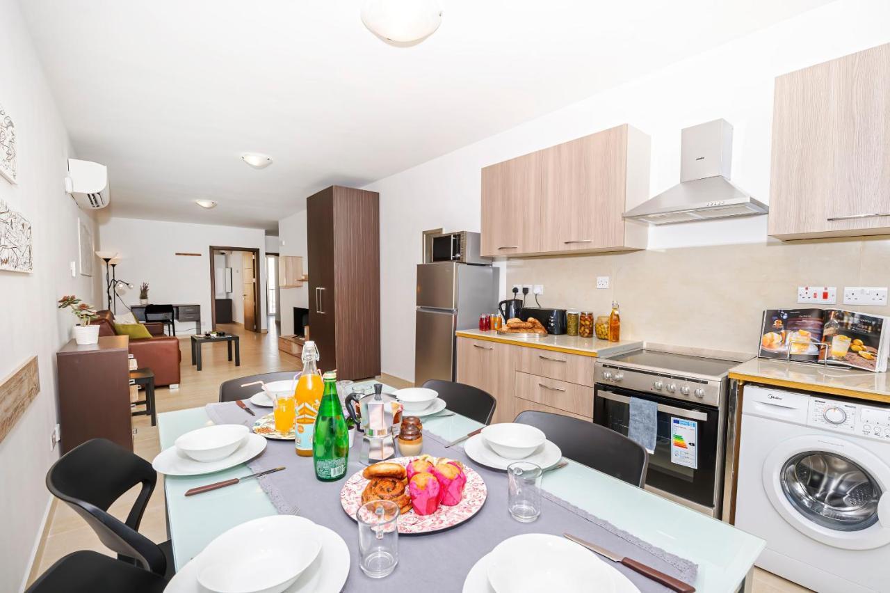 Summer Breeze Comfort Sunny Apartments Close To The Sandy Beaches - By Getawaysmalta Мелліха Екстер'єр фото
